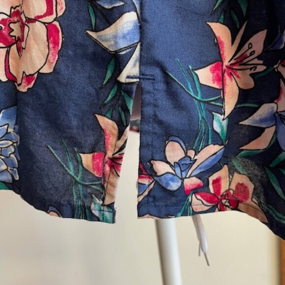 TALBOTS Sleeveless Blue Floral Pleated Neckline Tank Top M - Picture 7 of 14